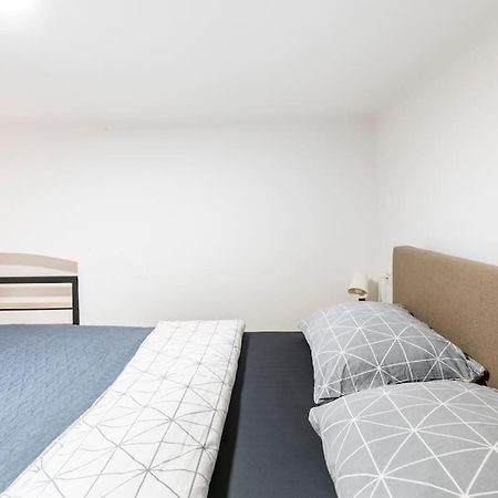 Marinianis Premium Apartment Zagreb Buitenkant foto