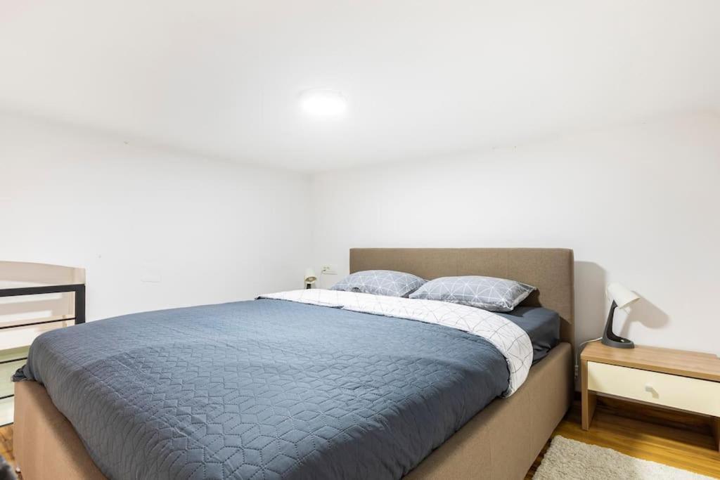 Marinianis Premium Apartment Zagreb Buitenkant foto